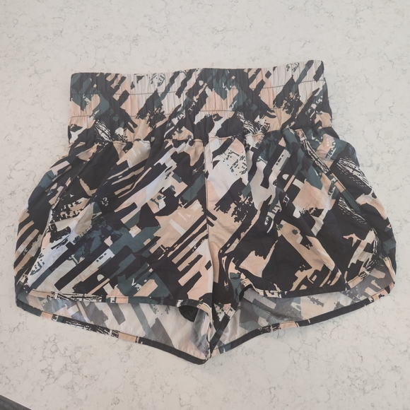 FP Movement by Free People Pants - FP Movement by Free People Abstract Print Athletic Shorts - Black, Peach, Teal